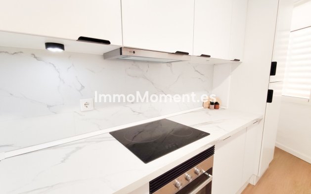Resale - Apartment - Orihuela Costa - Cabo roig - La Zenia