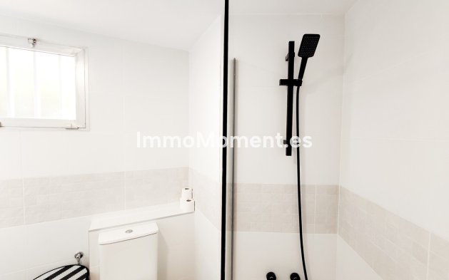 Resale - Apartment - Orihuela Costa - Cabo roig - La Zenia