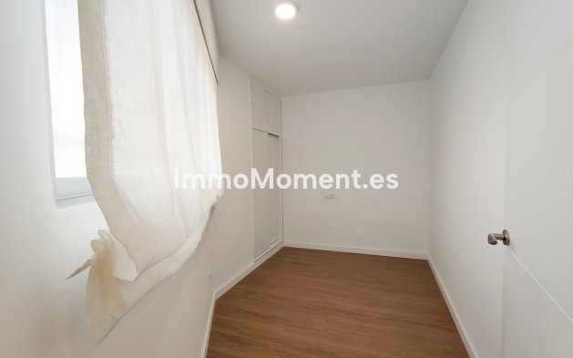 Resale - Apartment - Orihuela Costa - Cabo roig - La Zenia