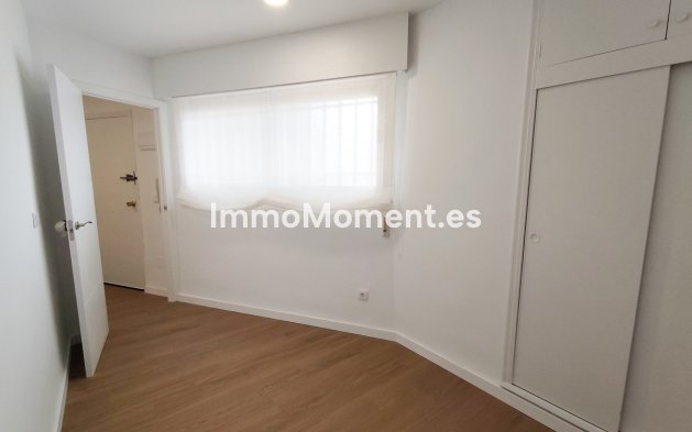 Resale - Apartment - Orihuela Costa - Cabo roig - La Zenia