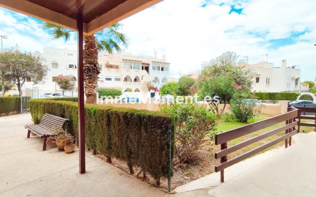 Resale - Apartment - Orihuela Costa - Cabo roig - La Zenia