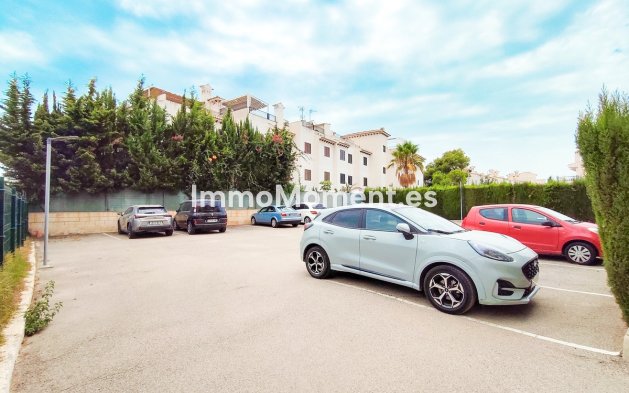 Resale - Apartment - Orihuela Costa - Cabo roig - La Zenia