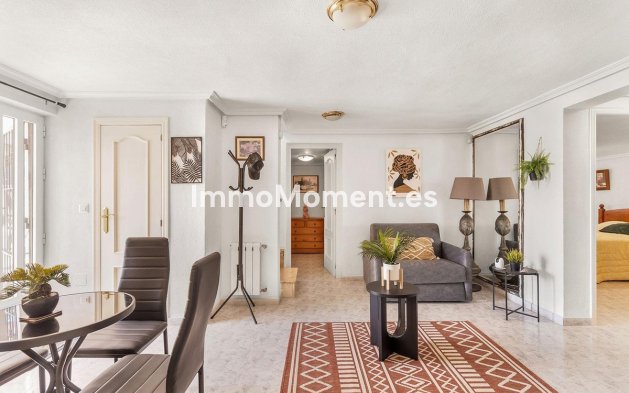 Bestaande woning - Vrijstaande villa - Torrevieja - Torrevieja Centro