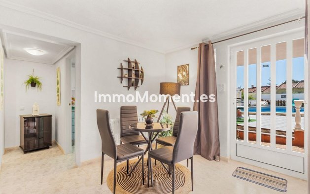 Bestaande woning - Vrijstaande villa - Torrevieja - Torrevieja Centro
