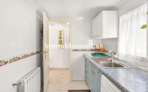 Bestaande woning - Vrijstaande villa - Torrevieja - Torrevieja Centro