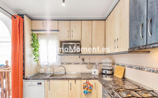 Bestaande woning - Vrijstaande villa - Torrevieja - Torrevieja Centro