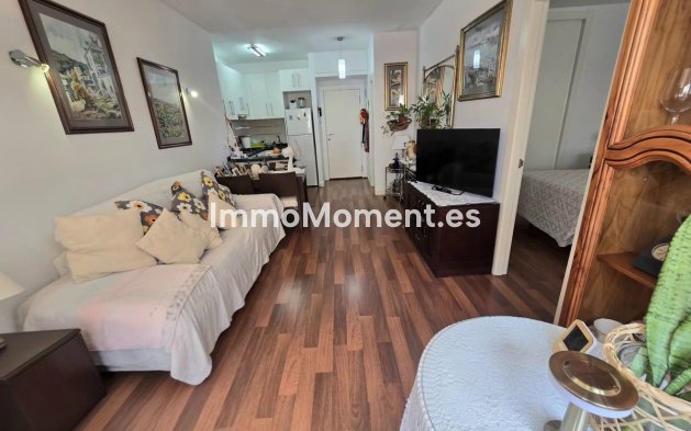 Resale - Apartment - Torremolinos - Torremolinos Centro