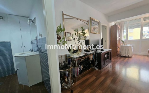 Resale - Apartment - Torremolinos - Torremolinos Centro