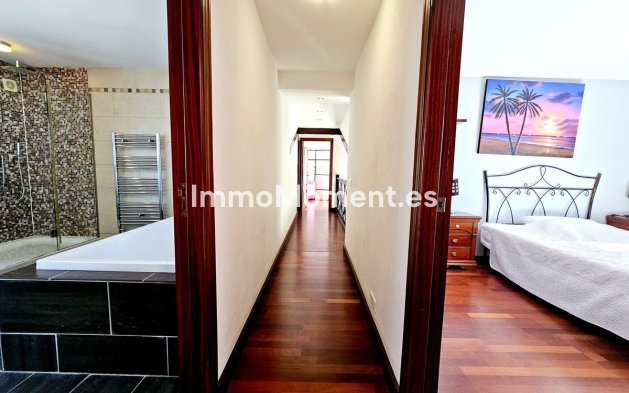 Reventa - Villa independiente - Estepona  - Estepona Centro