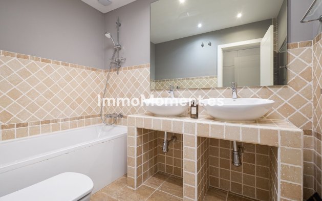 Bestaande woning - Appartement - Estepona  - Estepona Centro