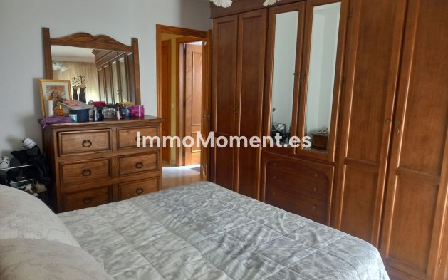 Reventa - Villa independiente - Estepona  - Estepona Centro