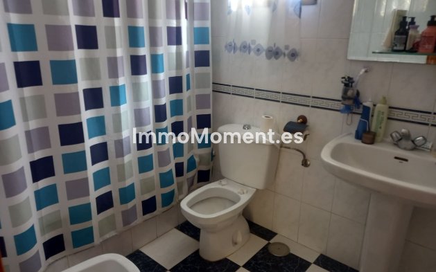 Reventa - Villa independiente - Estepona  - Estepona Centro