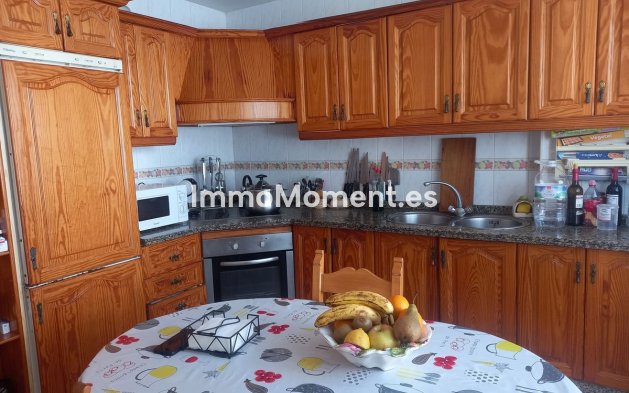 Reventa - Villa independiente - Estepona  - Estepona Centro
