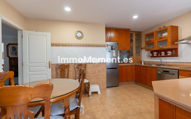 Wiederverkauf - Wohnung - Estepona  - Estepona Centro