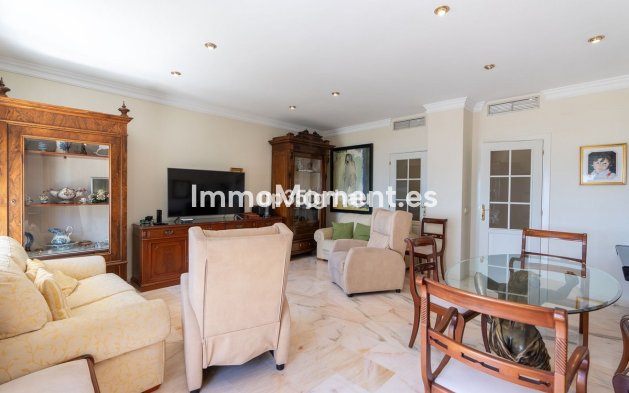 Wiederverkauf - Wohnung - Estepona  - Estepona Centro