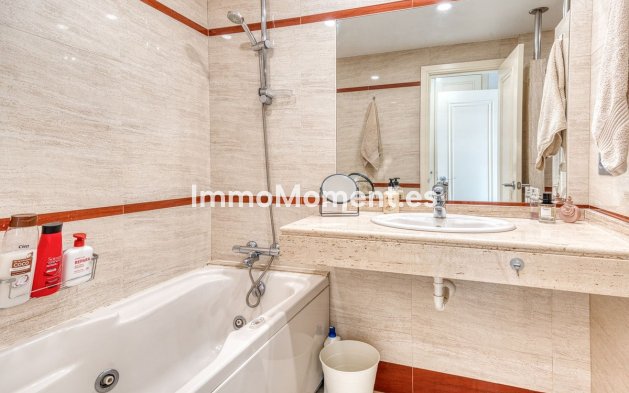 Wiederverkauf - Wohnung - Benalmadena - Benalmadena Centro