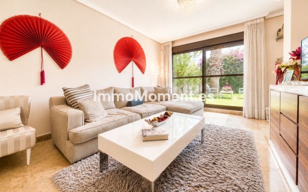 Resale - Apartment - Estepona - Estepona Centro
