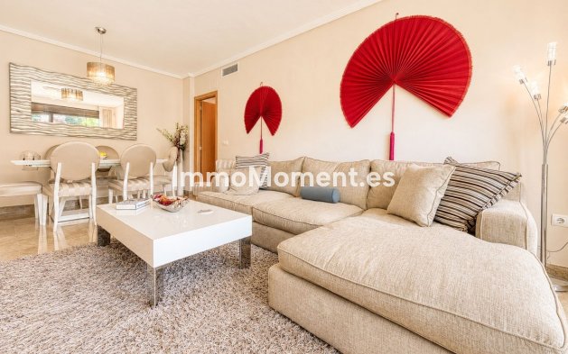 Resale - Apartment - Estepona - Estepona Centro