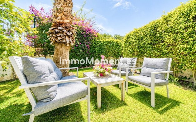Resale - Apartment - Estepona - Estepona Centro