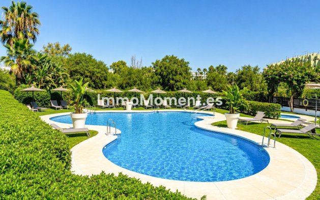 Resale - Apartment - Estepona - Estepona Centro