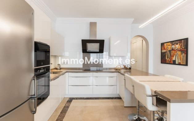 Reventa - Apartamento - Marbella - Nueva Andalucía
