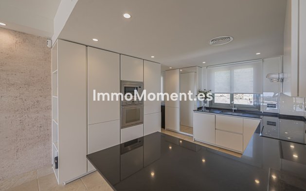 Reventa - Apartamento - Benahavís