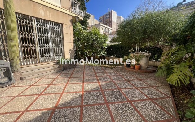 Resale - Detached villa - Denia - Denia Centro