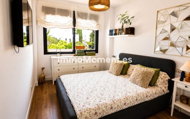 Wiederverkauf - Wohnung - Estepona  - Estepona Centro