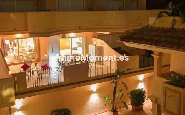Wiederverkauf - Wohnung - Marbella - Nueva Andalucía