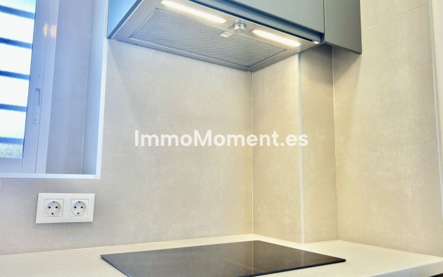 Resale - Apartment - Fuengirola - Fuengirola Centro