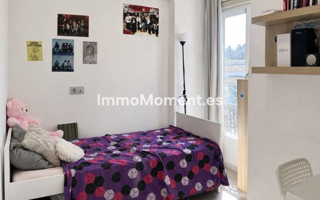 Revente - Appartement - Marbella - Nueva Andalucía
