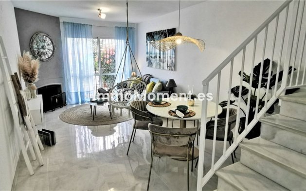 Resale - Townhouse - Estepona - Estepona Centro