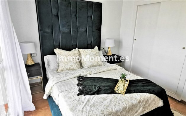 Resale - Townhouse - Estepona - Estepona Centro