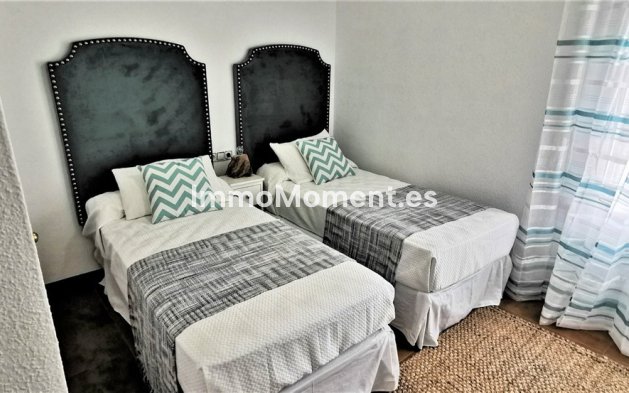 Resale - Townhouse - Estepona - Estepona Centro