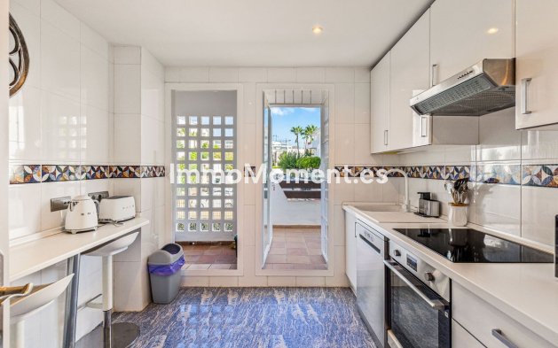 Wiederverkauf - Wohnung - Estepona  - Estepona Centro