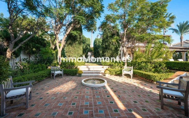Bestaande woning - Vrijstaande villa - Marbella - Elviria