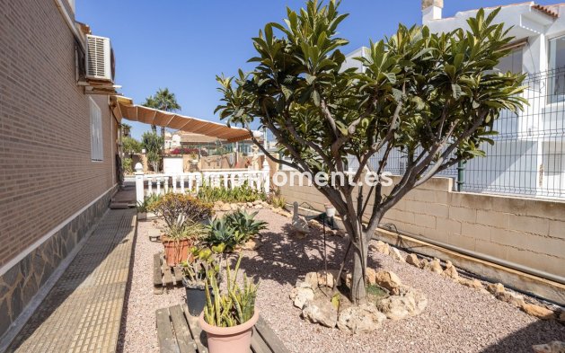 Wiederverkauf - Freistehende Villa - Orihuela Costa - La Regia