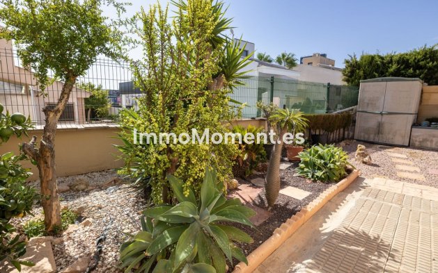 Wiederverkauf - Freistehende Villa - Orihuela Costa - La Regia