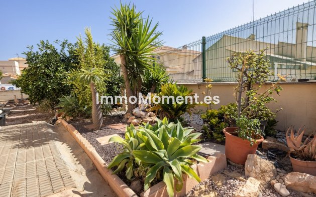 Wiederverkauf - Freistehende Villa - Orihuela Costa - La Regia