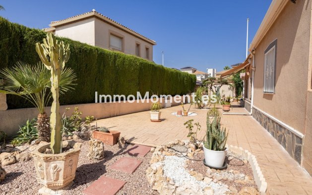 Wiederverkauf - Freistehende Villa - Orihuela Costa - La Regia