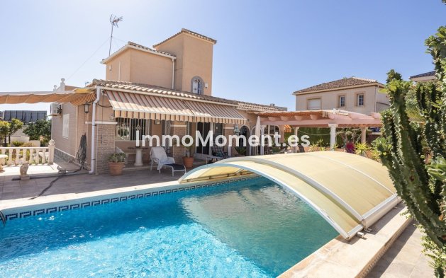 Wiederverkauf - Freistehende Villa - Orihuela Costa - La Regia