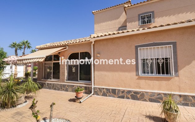 Wiederverkauf - Freistehende Villa - Orihuela Costa - La Regia