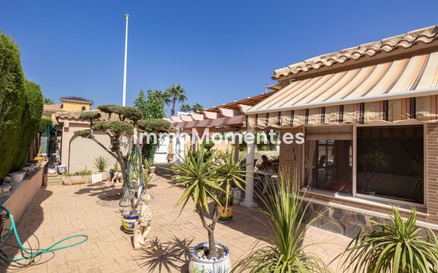Wiederverkauf - Freistehende Villa - Orihuela Costa - La Regia