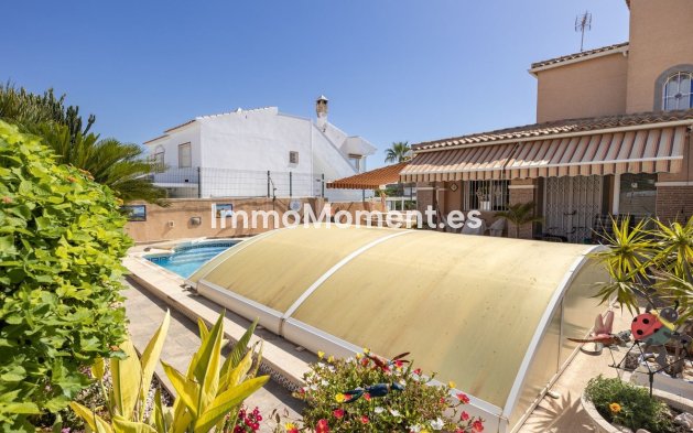 Wiederverkauf - Freistehende Villa - Orihuela Costa - La Regia