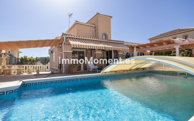 Wiederverkauf - Freistehende Villa - Orihuela Costa - La Regia