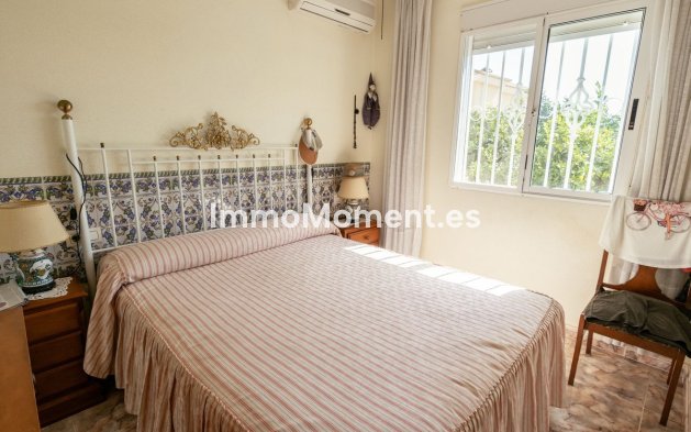Wiederverkauf - Freistehende Villa - Orihuela Costa - La Regia