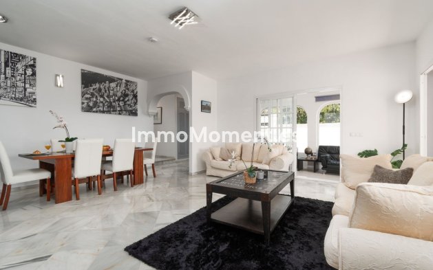 Wiederverkauf - Freistehende Villa - Benalmadena - Benalmadena Centro