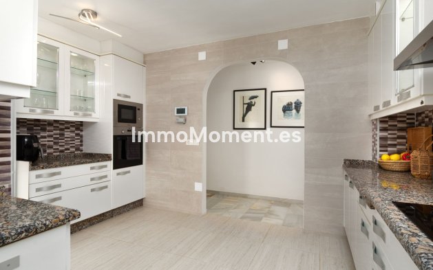 Wiederverkauf - Freistehende Villa - Benalmadena - Benalmadena Centro