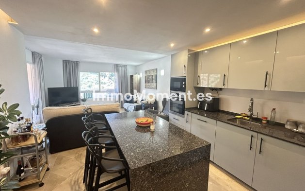 Resale - Apartment - Mijas Costa - Calahonda