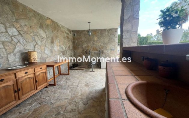 Resale - Detached villa - Marbella - Elviria